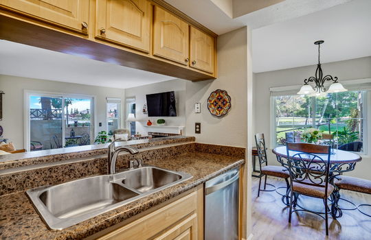 8-web-or-mls-773 Brookstone interior-17