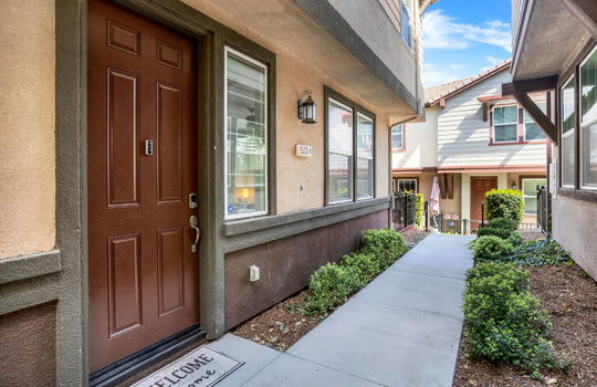 2-web-or-mls-1513 Champion Lane-29