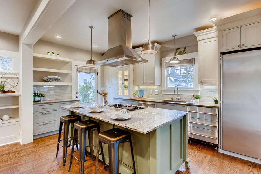 7008 6th Ave NW Seattle WA Kitchen