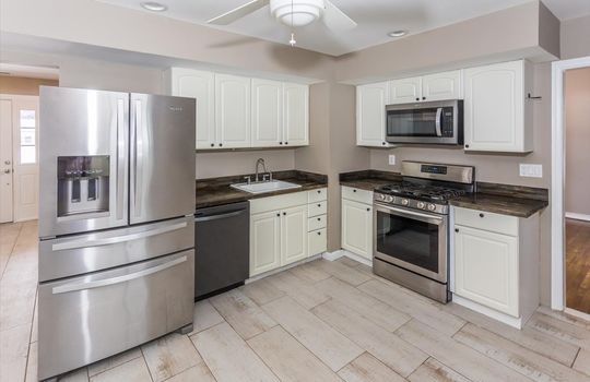 11-Kitchen 2