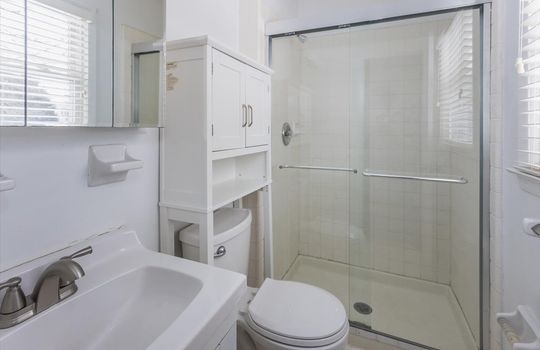20-Primary Bathroom