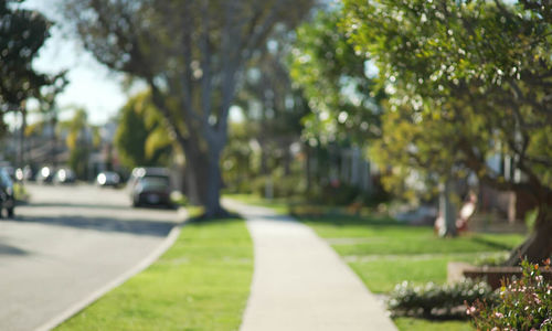 How can you know if a neighborhood is walkable?