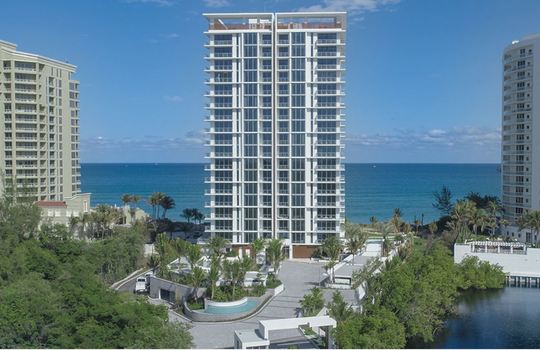 Front View 5000 Ocean Drive