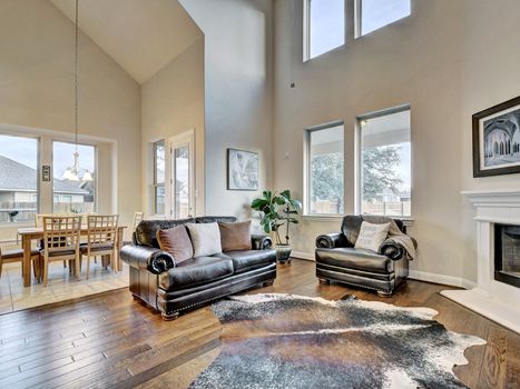 014-263282-Family 703_6087957 (1)