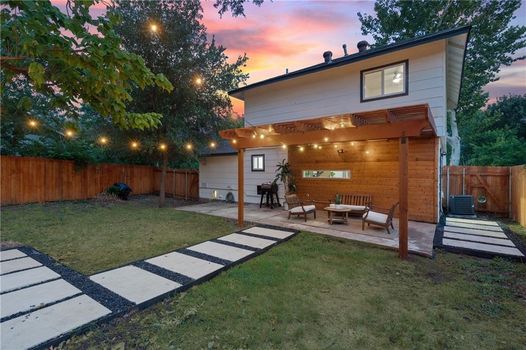 290241960_2199615836853392_934757394817623000_n