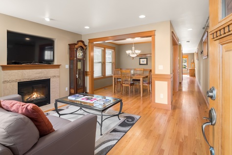 4403-40th-Ave-SW-Seattle-UpgradeRealEstate (14)