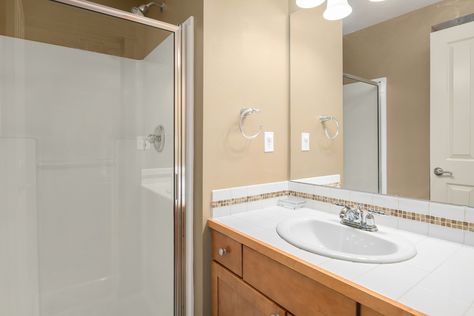 4403-40th-Ave-SW-Seattle-UpgradeRealEstate (22)