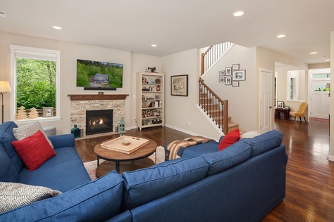 UpgradeRealty-3615-129th-pl-se-everett-wa (2)