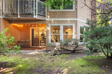 14651-ne-40th-st-f5-bellevue-wa-Upgrade_Realty (2)