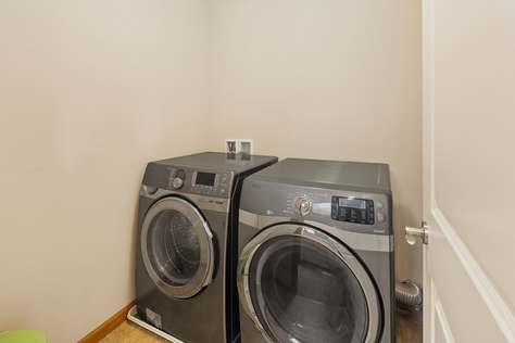 2202 132nd St SW Everett – Upgrade Realty25