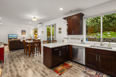 6318 24th Ave SW Seattle – Upgrade Realty8