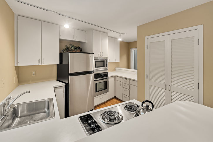 101 NE 58th St 20 Seattle &#8211; Upgrade Realty20