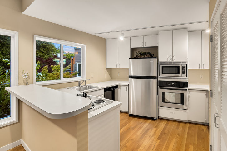 101 NE 58th St 20 Seattle &#8211; Upgrade Realty21