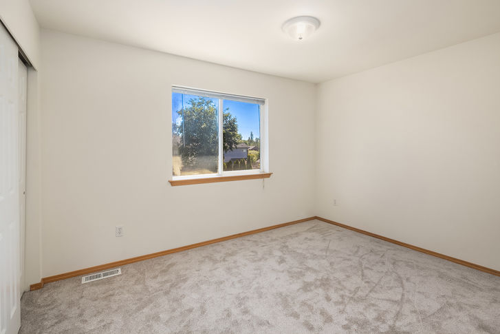 2316 188th Pl SW Lynnwood WA – Upgrade Realty14