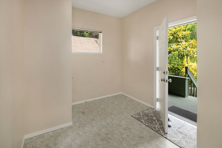 5613 Brooklyn Ave NE Seattle – Upgrade Realty17