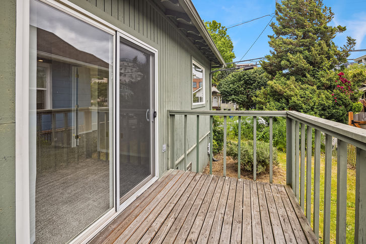 5613 Brooklyn Ave NE Seattle – Upgrade Realty19