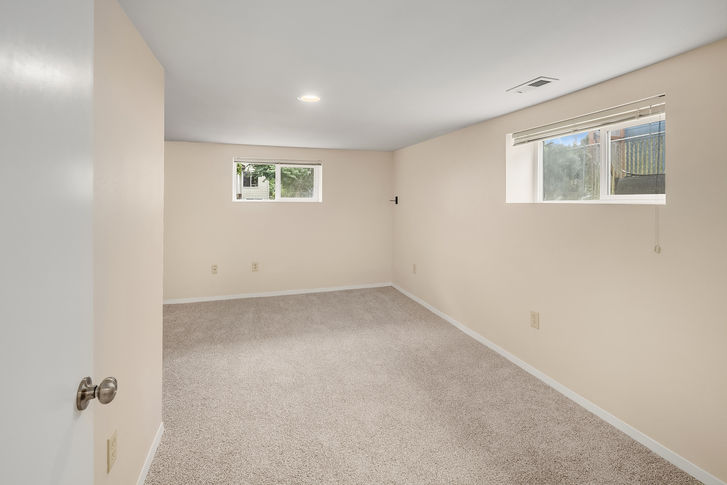 5613 Brooklyn Ave NE Seattle – Upgrade Realty5