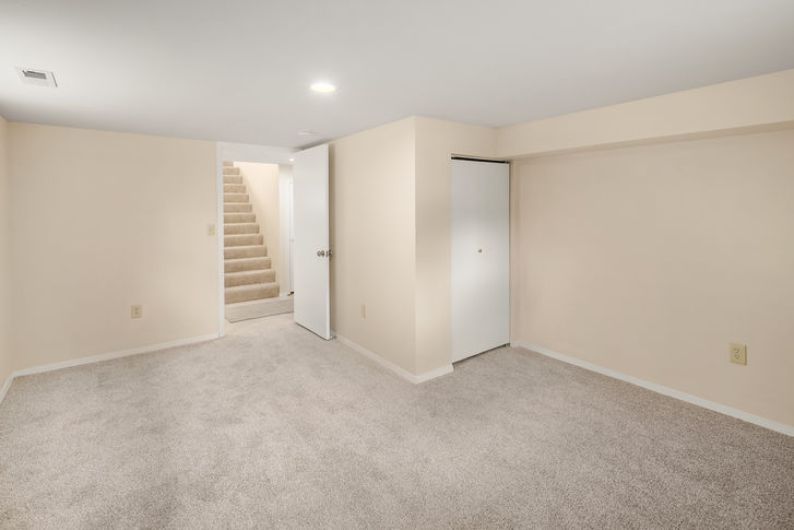 5613 Brooklyn Ave NE Seattle – Upgrade Realty6