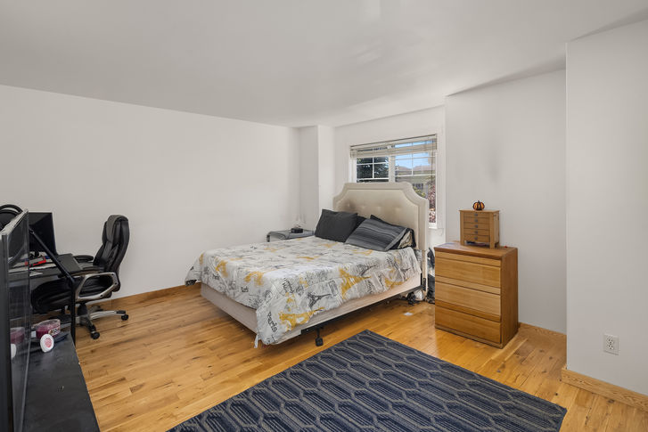 8504 Stone Ave N Seattle – Upgrade Realty16