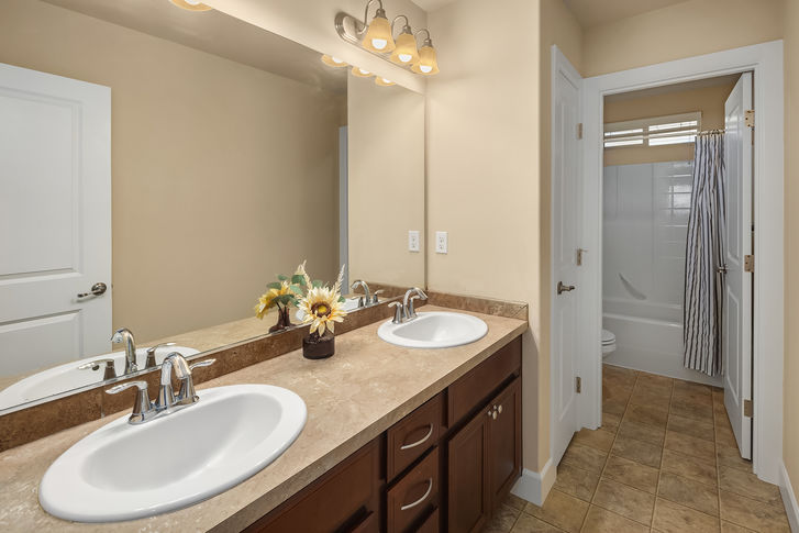 13007 SE 308th St Auburn – Upgrade Realty24