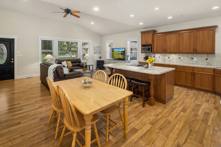 29505 NE 52nd st Carnation &#8211; Upgrade Realty37