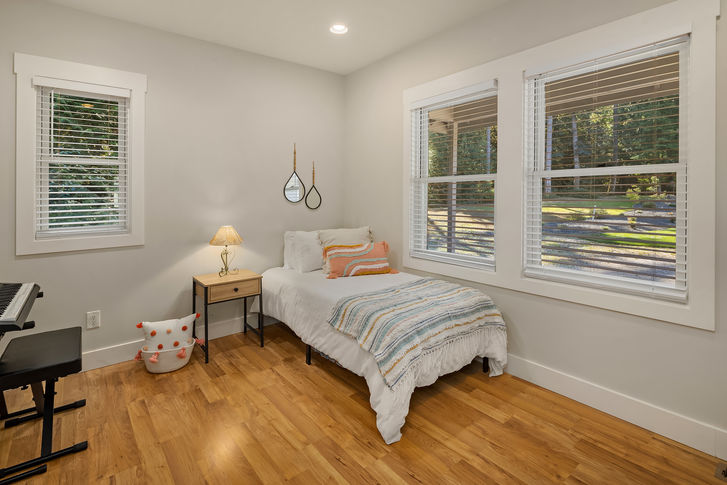 29505 NE 52nd st Carnation &#8211; Upgrade Realty42