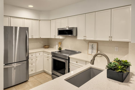 Le Chateau &#8211; Upgrade Realty12