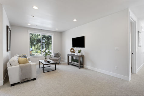 14106 6th Ave SW Burien – Upgrade Realty23