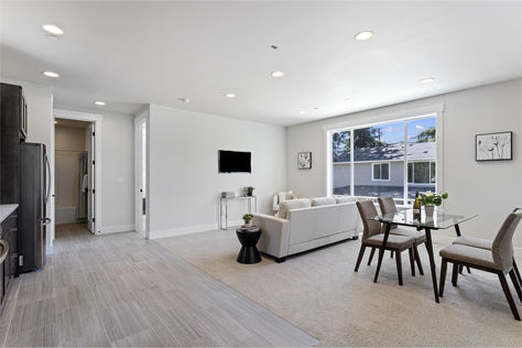 14106 6th Ave SW Burien – Upgrade Realty32