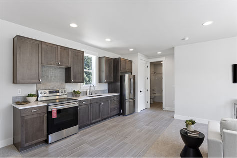 14106 6th Ave SW Burien – Upgrade Realty33