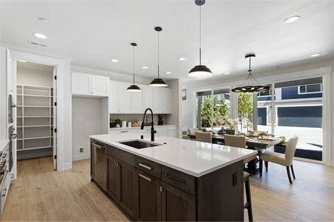 14106 6th Ave SW Burien – Upgrade Realty8