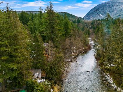 47413 SE 160th St North Bend &#8211; Upgrade Realty32