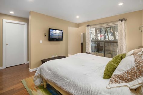 5025 California Ave SW 206 Seattle &#8211; Upgrade Realty4