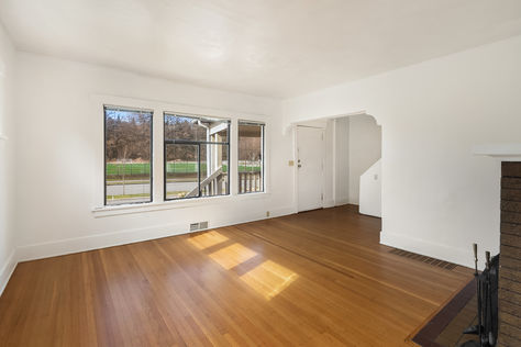 5214 Green Lake Way N Seattle &#8211; Upgrade Realty12