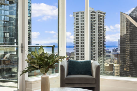 Escala 1201 – Upgrade Realty7