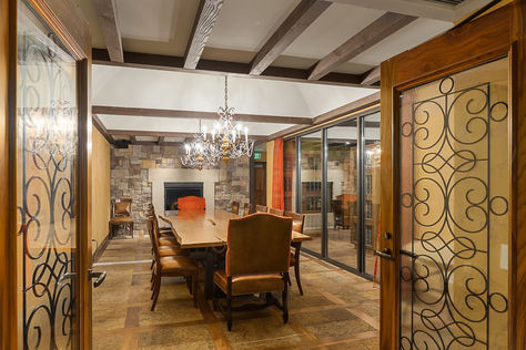 Escala – Upgrade Realty29