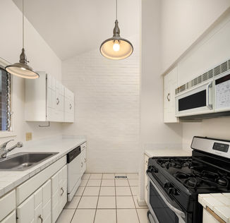 10919 GLen Acres Dr S #D Seattle &#8211; Upgrade Realty12