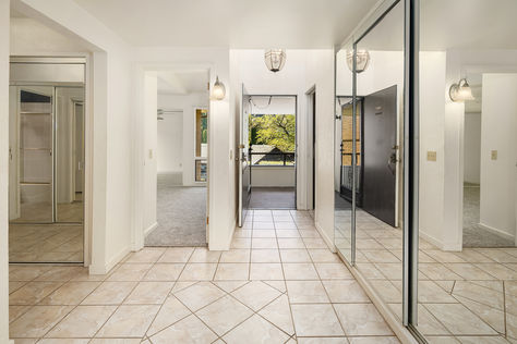 10919 GLen Acres Dr S #D Seattle &#8211; Upgrade Realty24