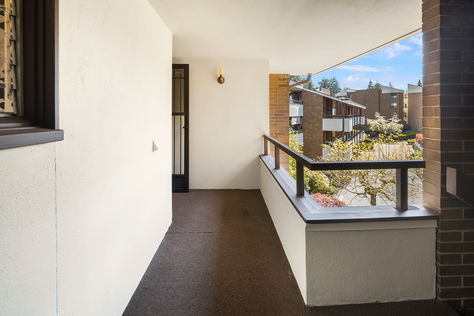 10919 GLen Acres Dr S #D Seattle &#8211; Upgrade Realty25