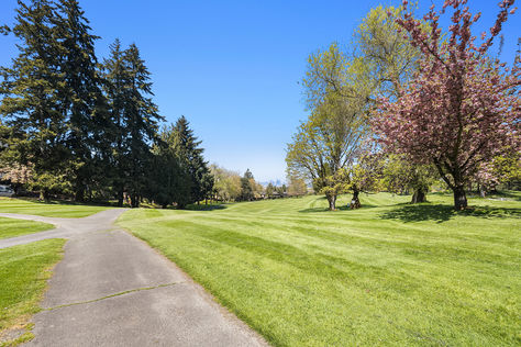 10919 GLen Acres Dr S #D Seattle &#8211; Upgrade Realty28