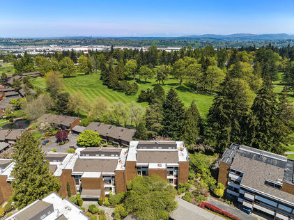 10919 GLen Acres Dr S #D Seattle &#8211; Upgrade Realty35