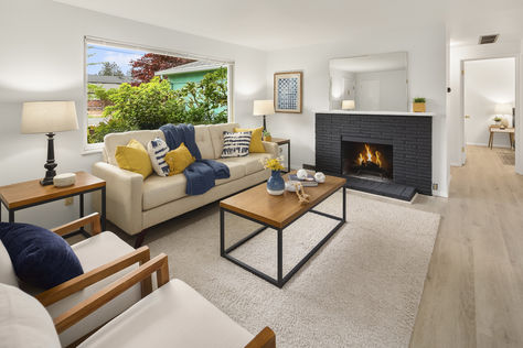 2344 NE 128th St Seattle – Upgrade Realty25