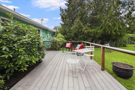 2344 NE 128th St Seattle – Upgrade Realty9