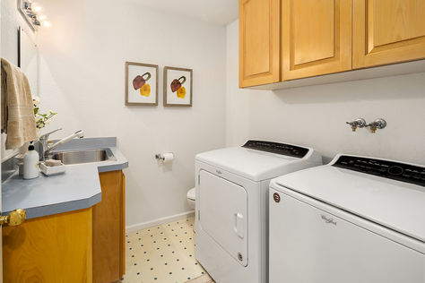 1846 2nd St Kirkland &#8211; Upgrade Realty33