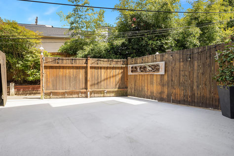 2629 SW Nevada St 103 Seattle &#8211; Upgrade Realty25