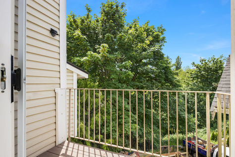 2629 SW Nevada St 103 Seattle &#8211; Upgrade Realty4