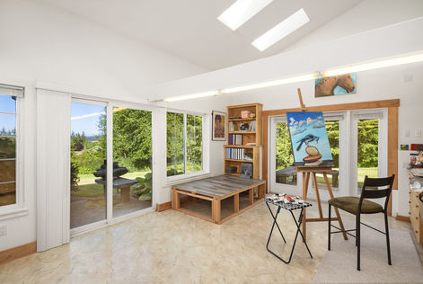 6035 White Deer Ln Freeland &#8211; Upgrade Realty34