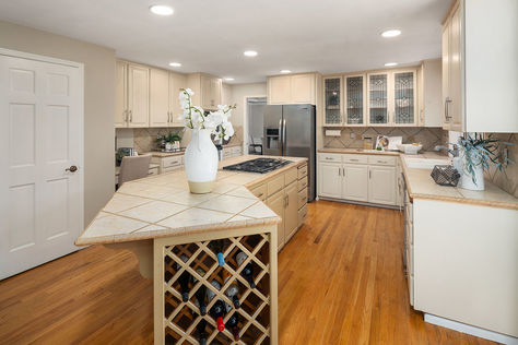 26015 SE 34th St Sammamish – Upgrade Realty12