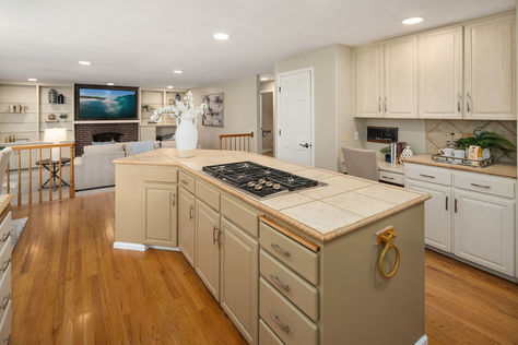 26015 SE 34th St Sammamish – Upgrade Realty14