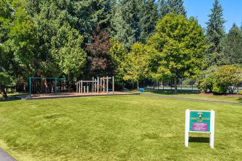 26015 SE 34th St Sammamish – Upgrade Realty40